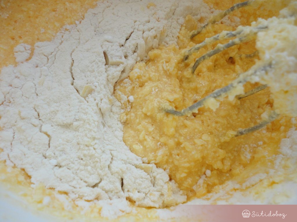 Epres-fehércsokis keksz készítése