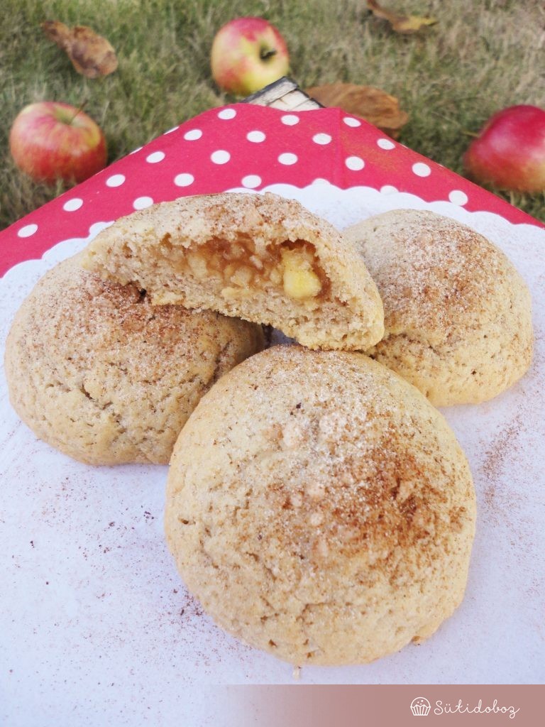 Fahéjas-almás töltött keksz