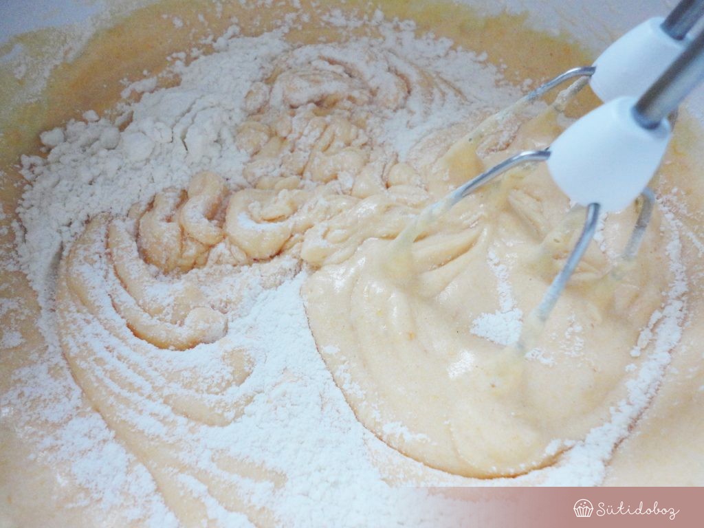 Sütőtökös-narancsos madeleine készítése