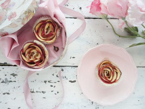 Alma rózsa cupcake